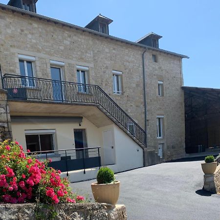 Gite 4 Etoiles - La Maison De Paul Coussergues エクステリア 写真