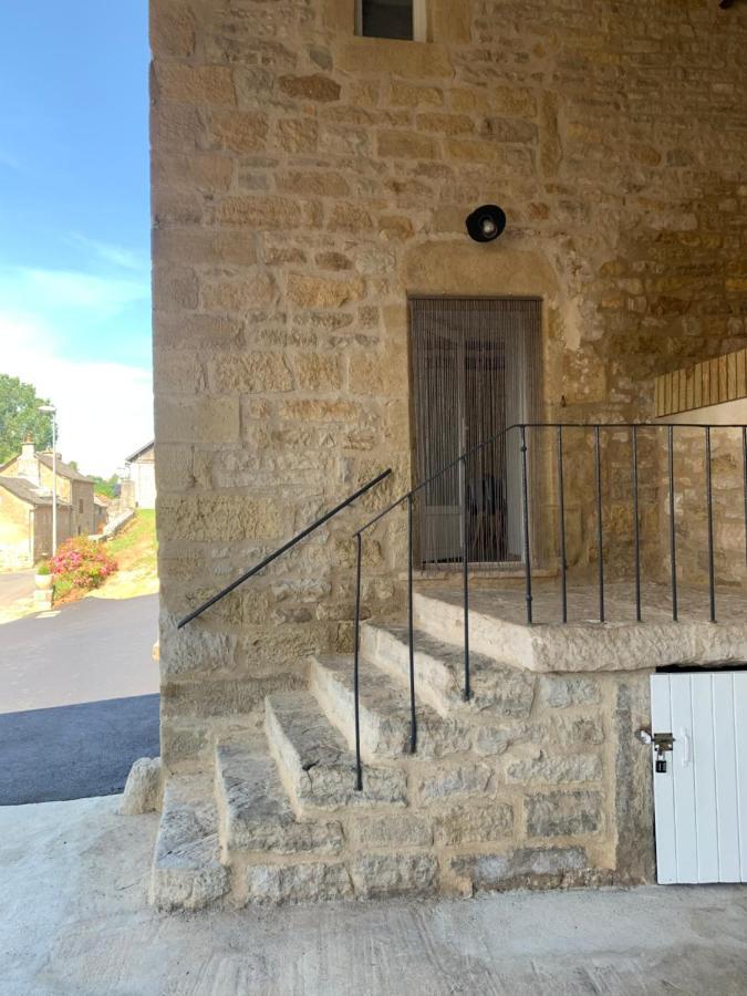 Gite 4 Etoiles - La Maison De Paul Coussergues エクステリア 写真